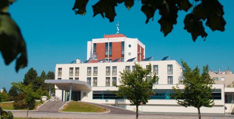 Hotel Park Cakovec Superior  Odmor uz kupanje u srcu Medjimurja Cakovec Hrvatska  65 EUR  1x nocenje u dvokrevetnoj Superior sobi s foteljom na razvlacenje za 2 osobe Dorucak