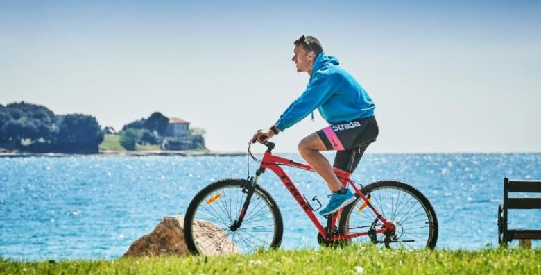 Laguna Maradiso Hotel by Aminess  First minute proljece Novigrad Istra Hrvatska  312 EUR  3x nocenje u dvokrevetnoj Standard sobi za 2 osobe 1 dijete do 9 99 godina besplatno  Polupansion buffet dorucak i vecera 