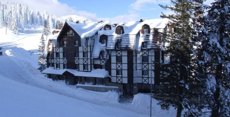 Hotel Lavina  Zimsko opustanje na Jahorini s daskom wellnessa Jahorina Bosna i Hercegovina  1 189 EUR  7x nocenje u Standard sobi za 2 osobe Polupansion