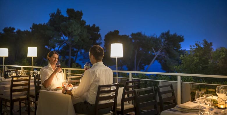 Moda - Akcija, popust i sniženje. (ponuda: 252724)