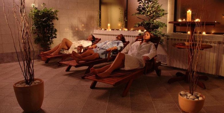 Hotel Villa Letan  Posebna Black Friday akcija za opustanje u Istri Peroj Istra Hrvatska  118 EUR  1x nocenje u dvokrevetnoj sobi za 2 osobe Polupansion