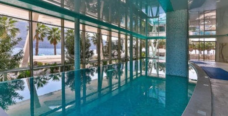 Carine Hotel Kumbor Superior  All inclusive proljece uz more Herceg Novi Crna Gora  108 €