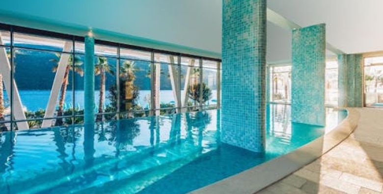 Carine Hotel Kumbor Superior  All inclusive jesen uz more Herceg Novi Crna Gora  621 €