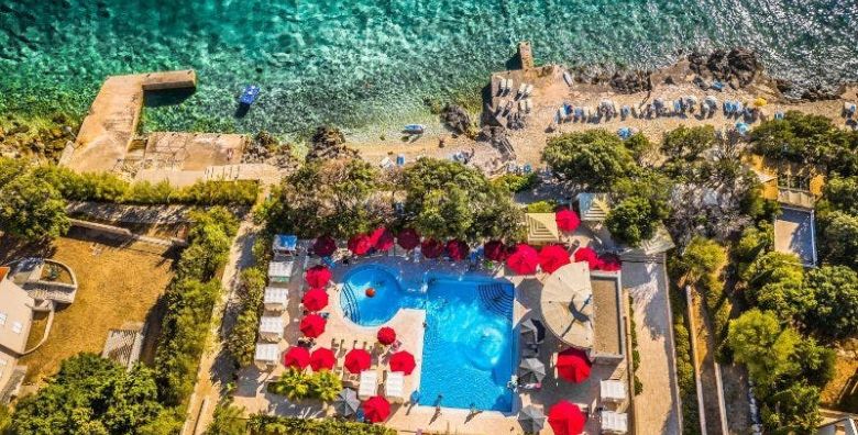 La Luna Island Hotel  First minute all inclusive pocetak ljeta na Pagu Lun otok Pag Hrvatska  296 EUR  2x nocenje u dvokrevetnoj Standard sobi s pomocnim lezajem za 2 osobe 1 dijete do 11 99 godina i 2 dijete do 2 99 godina besplatno  All inclusive