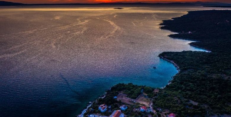 La Luna Island Hotel  First minute all inclusive proljece na Pagu Lun otok Pag Hrvatska  232 EUR  2x nocenje u dvokrevetnoj Standard sobi s pomocnim lezajem za 2 osobe 1 dijete do 11 99 godina i 2 dijete do 2 99 godina besplatno  All inclusive