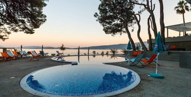 Putovanja - Akcija, popust i sniženje. (ponuda: 253386)