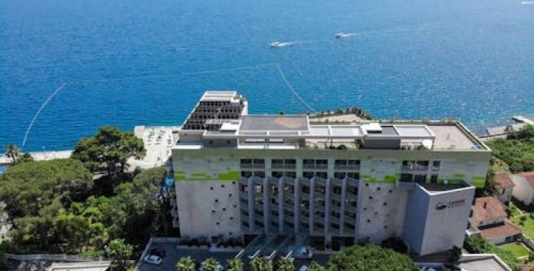 Carine Hotel Park  All inclusive ljeto uz more Bijela Crna Gora  1291 €