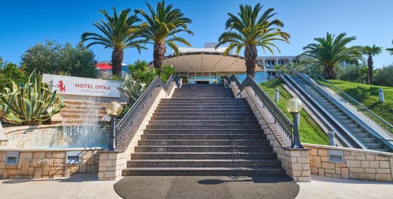Hotel Istra Plava Laguna  Ljeto u Porecu Porec Istra Hrvatska  839 EUR  5x nocenje u Economy sobi s dodatnim lezajem za 2 osobe 1 dijete do 11 99 godina i 2 dijete do 4 99 godina besplatno  Polupansion