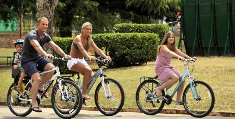 Hotel Albatros Plava Laguna  First minute all inclusive obiteljsko ljeto u Porecu Porec Istra Hrvatska  1299 €