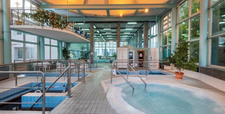 Hotel Baratsag  Termalni odmor Hajdúszoboszló Madjarska  450 €