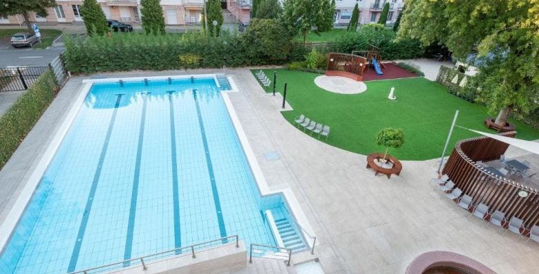 Hotel Baratsag  Termalni odmor Hajdúszoboszló Madjarska  430 €