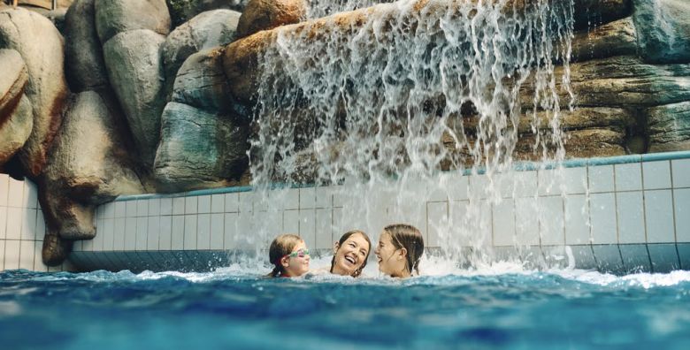 Terme Catez  Hotel Catez  Termalni odmor Catez ob Savi Slovenija  356 EUR  2x nocenje u dvokrevetnoj sobi s balkonom ili sobi s terasom u prizemlju ili sobi s francuskim balkonom za 2 osobe Polupansion dorucak i vecera 