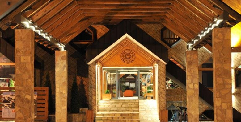 Bianca Resort  Spa  Wellness odmor udvoje u planinskoj oazi Kolasin Crna Gora  259 EUR  2x nocenje u Standard sobi za 2 osobe Dorucak