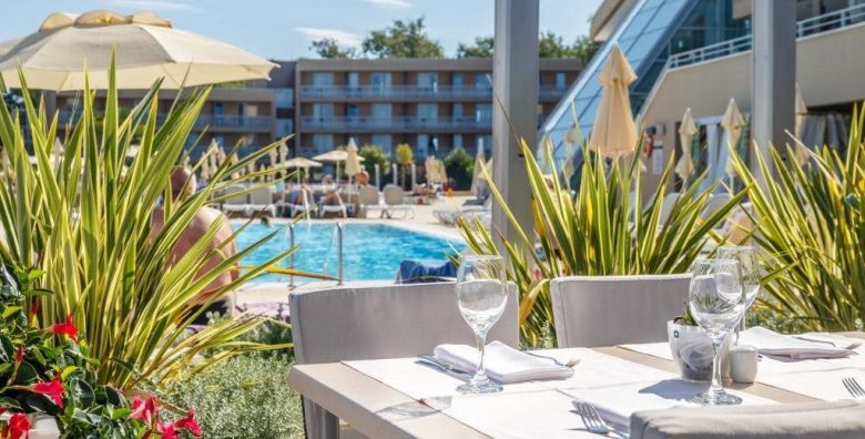Hotel Molindrio Plava Laguna  First minute ljeto u Porecu Porec Istra Hrvatska  1349 €