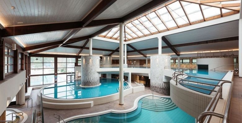 Prekmurska vas Ajda  Odmor tijekom vikenda Moravske Toplice Slovenija  304 EUR  2x nocenje u apartmanskom naselju za 3 osobe Polupansion buffet dorucak i vecera u restoranu Hotela Termal