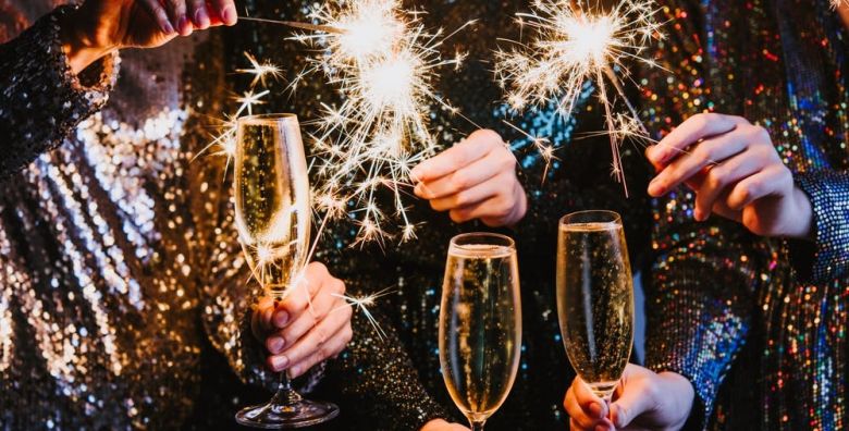 VSG Resort  Nova godina na Krku Klimno Krk Hrvatska  499 EUR  3x nocenje u dvosobnom Deluxe apartmanu s privatnom terasom 4 2 za 4 osobe 1x besplatan ulaz u unutarnji bazen po osobi