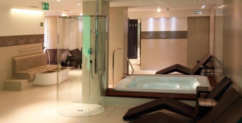 Hotel Molindrio Plava Laguna  Zimski wellness odmor u Porecu Porec Istra Hrvatska  298 EUR  3x nocenje u Economy sobi s francuskim lezajem za 2 osobe Polupansion