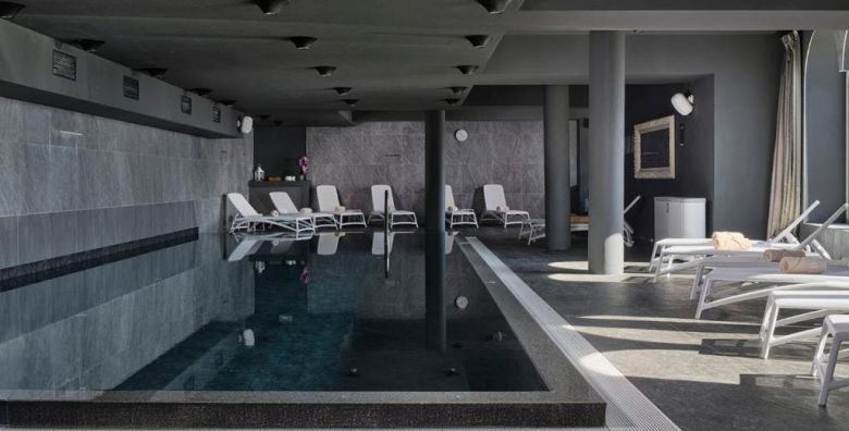 Aminess Vival Lisanj Family Hotel  First minute obiteljski all inclusive light s animacijom  Obiteljska soba Novi Vinodolski Hrvatska  427 EUR  2x nocenje u Standard obiteljskoj sobi sa dvije spavace sobe za 2 osobe  2 djece do 14 99 godina i 1 dijete do 2 99 godina besplatno  All inclusive light