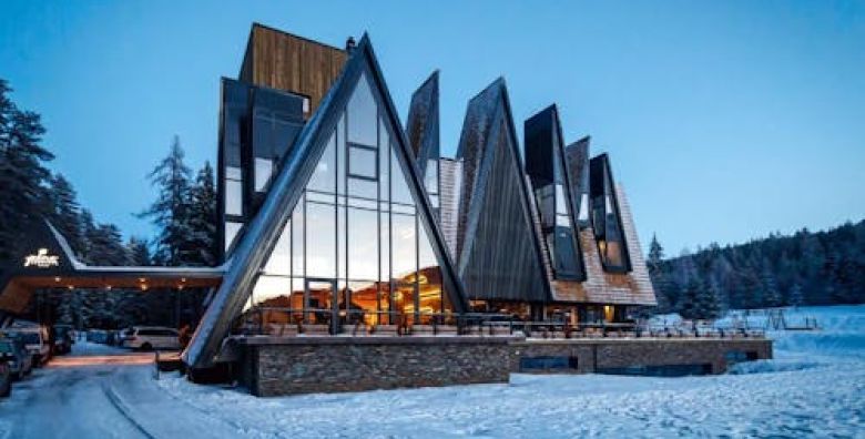 Pino Nature Hotel  Opustanje na planini blizu grada Trebevic Sarajevo Bosna i Hercegovina  92 €