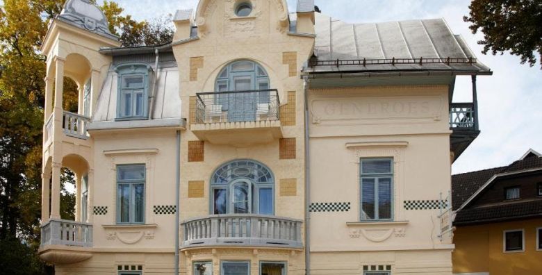 Vila Ana  Odmor na Bledu Bled Slovenija  110 EUR  1x nocenje u dvokrevetnoj sobi za 2 osobe 1x dorucak kosarica