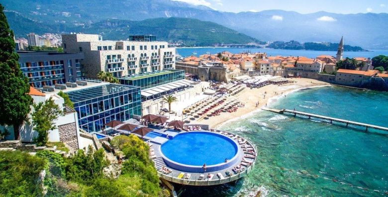 Hotel Avala Resort  Villas  Odmor uz more Budva Crna Gora  635 €