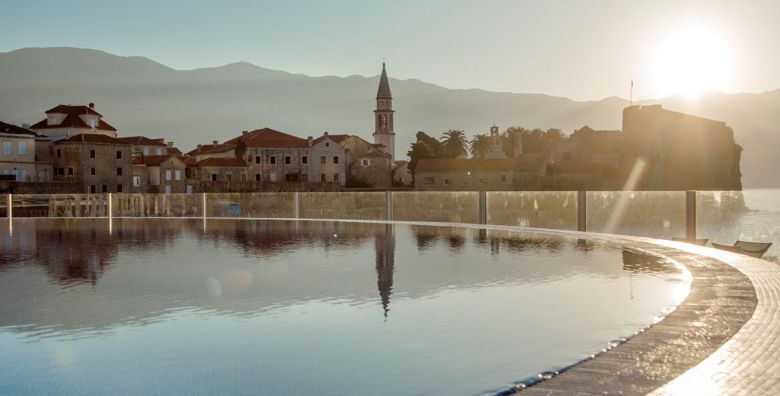 Hotel Avala Resort  Villas  Odmor uz more Budva Crna Gora  1059 €