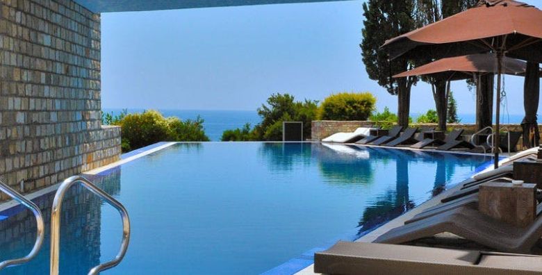 Hotel Avala Resort  Villas  Odmor uz more Budva Crna Gora  839 €