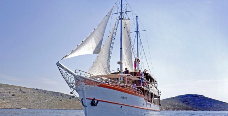 8 dnevno krstarenje srednjim Jadranom  Polazak iz Zadra Zadar Hrvatska  749 €