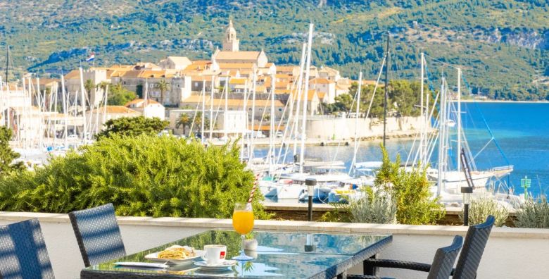 Marko Polo Maradiso Hotel by Aminess  Obiteljsko first minute proljece na Korculi Korcula Dalmacija Hrvatska  316 EUR  2x nocenje u dvokrevetnoj Comfort sobi za 2 osobe 1 dijete do 9 99 godina i 1 dijete do 2 99 godina besplatno  Polupansion