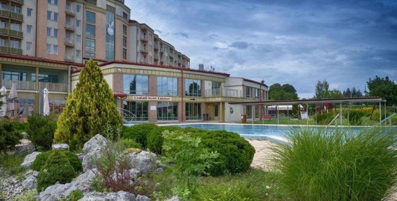 Moda - Akcija, popust i sniženje. (ponuda: 255271)