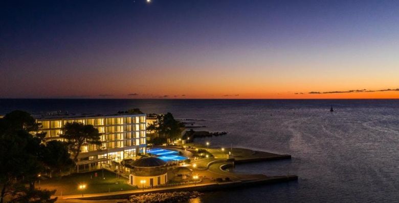 2 djece boravi gratis - Akcija, popust i sniženje. (ponuda: 255331)