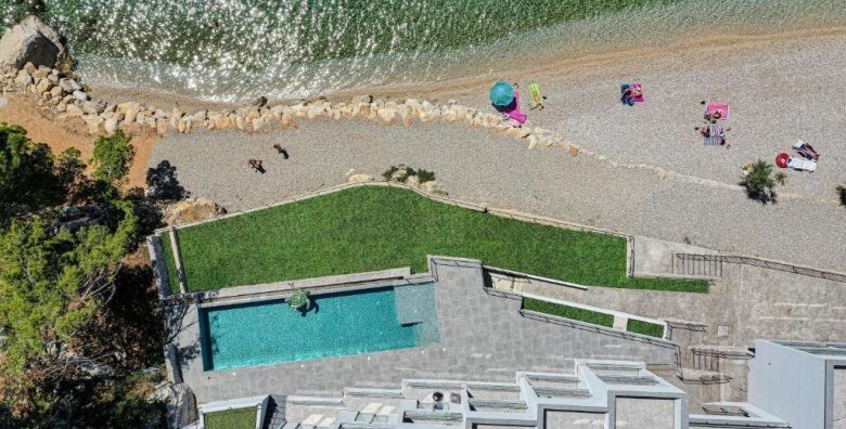 Hotel Saint Hildegard  Prvosvibanjski odmor uz more u Dalmaciji Omis Dalmacija Hrvatska  409 EUR  4x nocenje u dvokrevetnoj Standard sobi za 2 osobe Polupansion