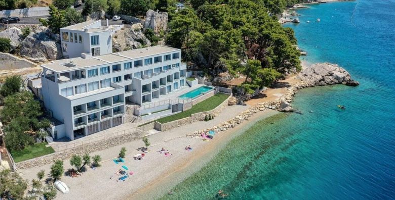 Hotel Saint Hildegard  Rano proljece uz more u Dalmaciji Omis Dalmacija Hrvatska  219 EUR  2x nocenje u dvokrevetnoj Standard sobi za 2 osobe Polupansion