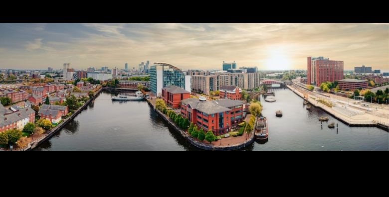 A O Manchester Centre Hotel Manchester Ujedinjeno Kraljevstvo  168 EUR  2x nocenje u dvokrevetnoj Standard sobi za 2 osobe Buffet dorucak