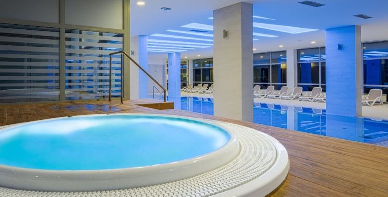 Hotel Katarina  First minute wellness proljece i 1 svibanj za velike obitelji Selce Hrvatska  495 EUR  2x nocenje u Superior obiteljskoj sobi s francuskim balkonom 2 povezane sobe za 2 osobe 4 djece do 11 99 godina besplatno  Polupansion