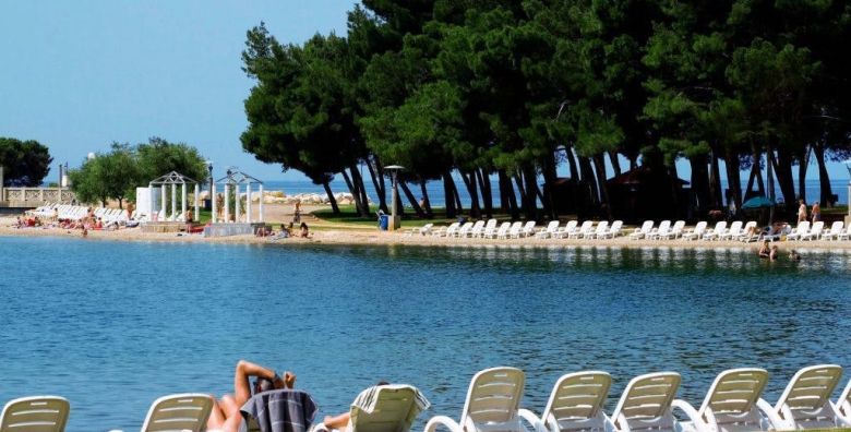 Camping Stella Maris Mobile Homes  First minute ljeto u Istri Umag Istra Hrvatska  1117 €