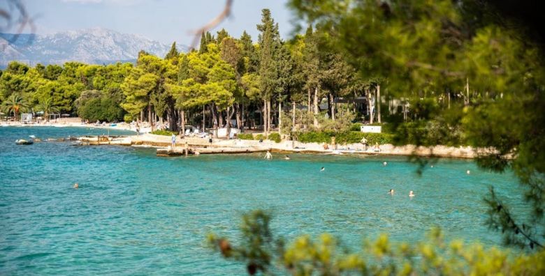 Aminess Vival Casa Velaris  First minute ljeto na Bracu Supetar otok Brac Dalmacija Hrvatska  504 EUR  4x nocenje u dvokrevetnoj Standard sobi sza 2 osobe 1 dijete do 2 99 godina besplatno  Polupansion