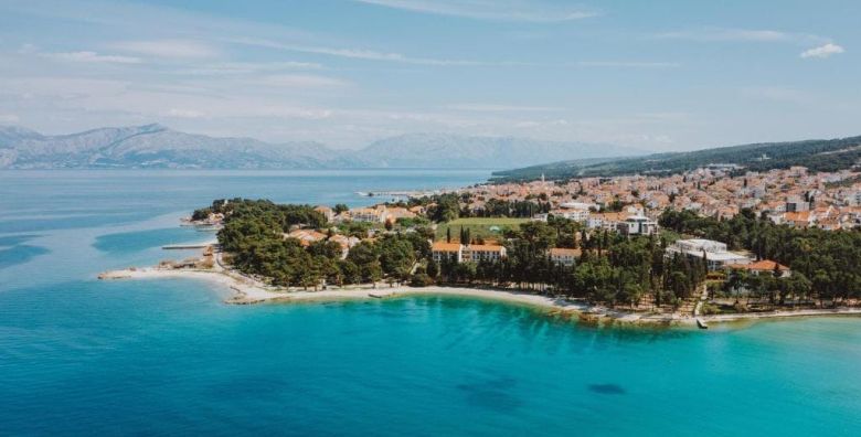 Aminess Vival Casa Velaris  First minute odmor na Bracu Supetar otok Brac Dalmacija Hrvatska  167 EUR  2x nocenje u dvokrevetnoj Standard sobi sza 2 osobe 1 dijete do 2 99 godina besplatno  Polupansion