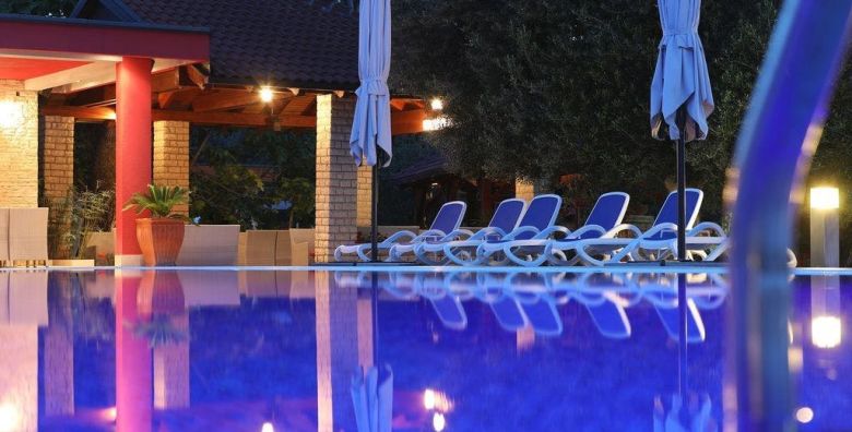 Oprema - Akcija, popust i sniženje. (ponuda: 255869)