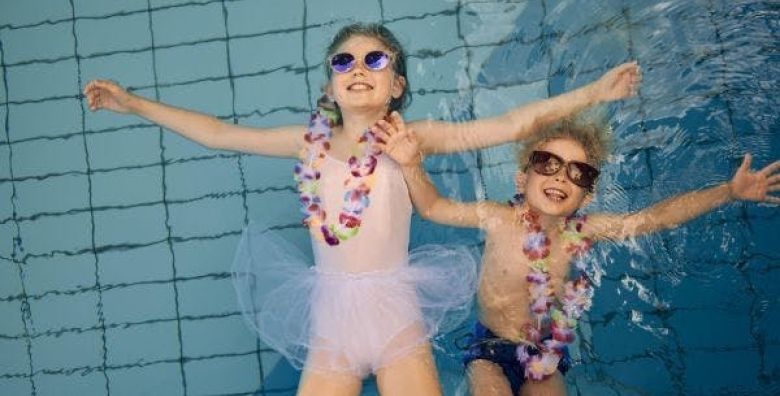 Terme Catez  Hotel Catez  Obiteljska termalna zabava  72 satna akcija Catez ob Savi Slovenija  239 EUR  2x nocenje u dvokrevetnoj sobi s balkonom ili sobi s terasom u prizemlju ili sobi s francuskim balkonom za 2 osobe 1 dijete do 11 99 godina i 2 dijete do 5 99 godina besplatno  Polupansion