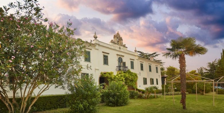 Hotel dvorec Convent  Odmor na slovenskoj obali Ankaran Slovenija  216 EUR  2x nocenje u dvokrevetnoj sobi za 2 osobe Polupansion