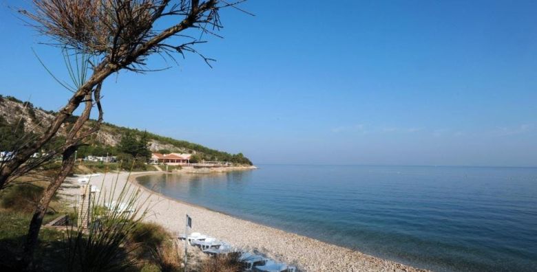 Apartmaji Kanegra Plava Laguna  First minute ljeto u Istri Umag Istra Hrvatska  414 EUR  5x nocenje u Classic apartmanu 2 2 s balkonom strana park za 4 osobe Animacija: mini club za djecu od 4 do 12 godina tematske zabave mini disco