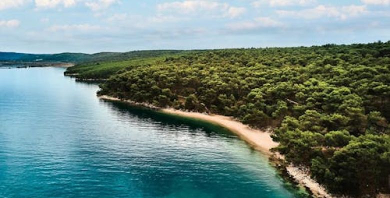 Apartmani Kanegra Plava Laguna  First minute odmor u Istri s polupansionom Umag Istra Hrvatska  215 €