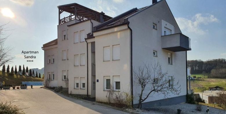 Apartman Sandra  Odmor s kupanjem u Termama Sveti Martin Toplice Sveti Martin Hrvatska  129 EUR  2x nocenje u apartmanu za 2 osobe 2 karte za jedno cjelodnevno kupanje u Termama Sveti Martin