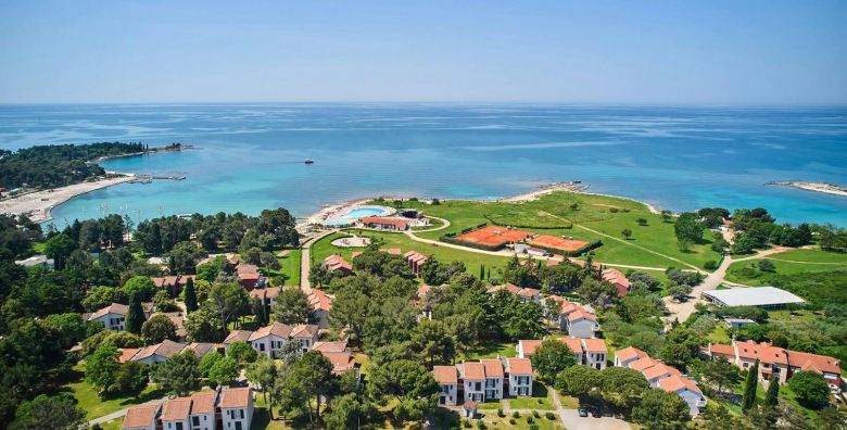 Apartmani Polynesia Plava Laguna  First minute odmor u Istri Umag Istra Hrvatska  339 EUR  5x nocenje u Studio Economy apartmanu 2 1 strana park za 3 osobe Koristenje vanjskog bazena za odrasle i bazena za djecu