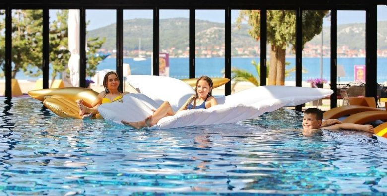 Oprema - Akcija, popust i sniženje. (ponuda: 256239)