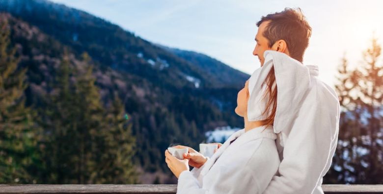 Lyra Hotel Plitvice  Romanticni odmor u prirodi s ulaznicama  Plitvice Hrvatska  229 EUR  2x nocenje u Superior sobi s terasom za 2 osobe Buffet dorucak od 7 do 10 sati 