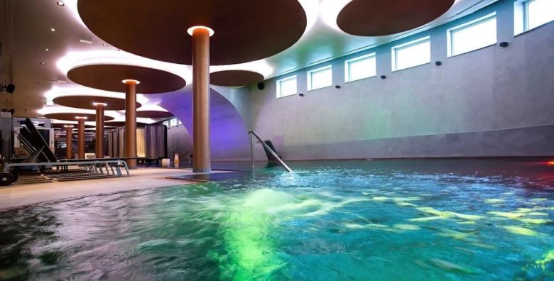 Grand Hotel Slavia  Wellness opustanje na Valentinovo uz ukljucenu masazu Baska Voda Makarska rivijera Dalmacija Hrvatska  125 EUR  1x nocenje u Standard dvokrevetnoj sobi za 2 osobe Dorucak