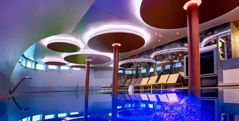 Grand Hotel Slavia  Wellness opustanje na Valentinovo uz masazu Baska Voda Makarska rivijera Dalmacija Hrvatska  300 EUR  2x nocenje u Grand suiti za 2 osobe za 2 osobe Dorucak