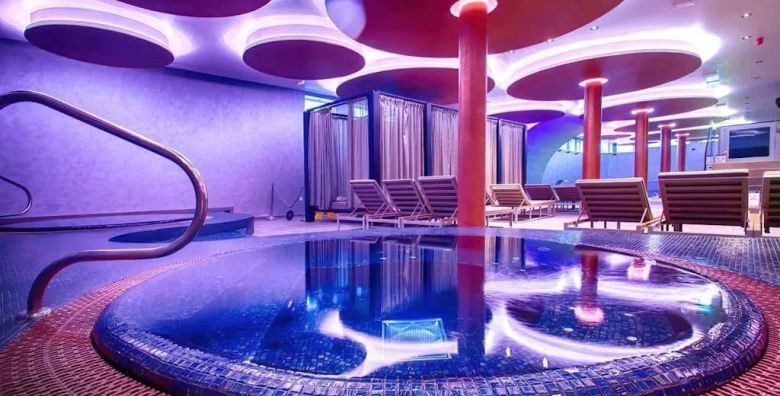 Grand Hotel Slavia  Romanticni wellness vikend s Ivanom Pazaninom Baska Voda Makarska rivijera Dalmacija Hrvatska  200 EUR  1x nocenje u Standard dvokrevetnoj sobi za 2 osobe Polupansion